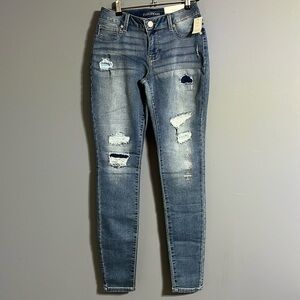 Maurices jegging size small 26 inch waist.